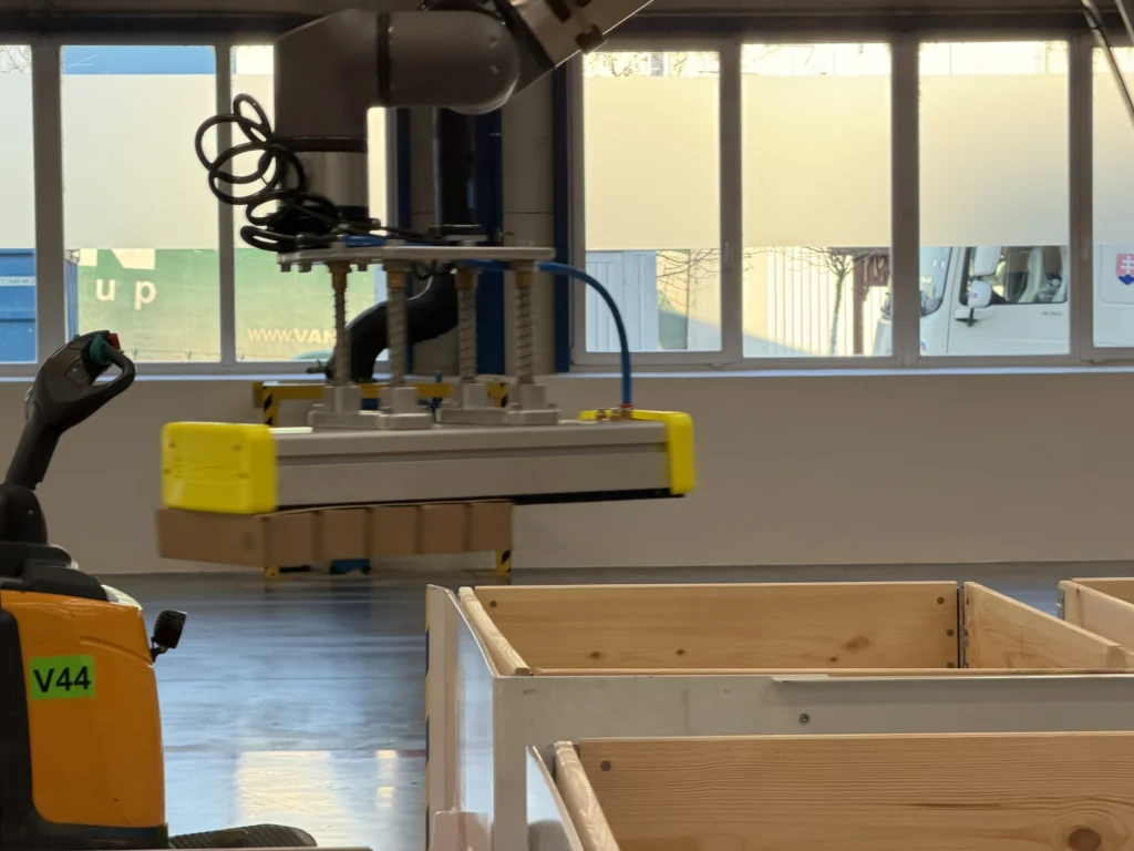 Automatizace paletizace v IKEA Components